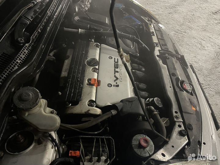 Honda Stream 2.0 AT, 2001, 291 500 км