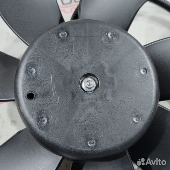 Вентилятор охлаждения радиатора Skoda Octavia A4