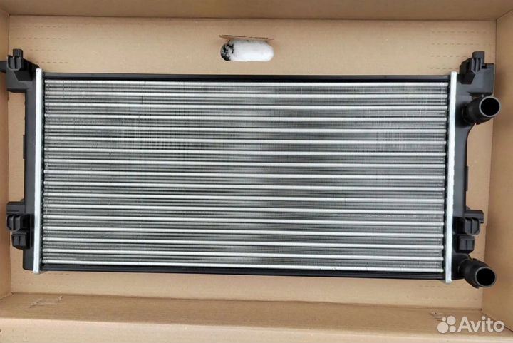 Радиатор охлаждения Skoda Octavia A7 2013-2020
