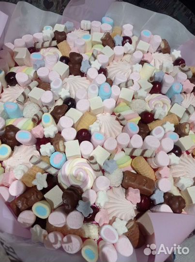 Букеты из конфет, фруктов,овощей, колбасы, игрушек