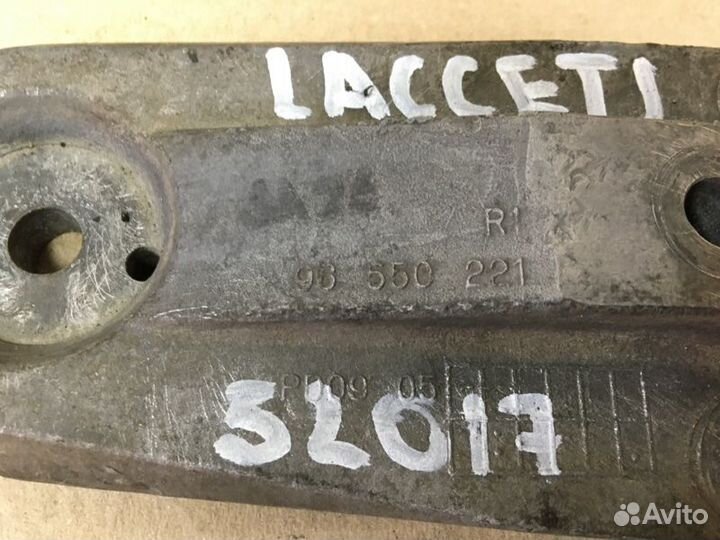 Кронштейн двигателя Chevrolet Lacetti J200