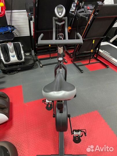 Bronze GYM S800 LC Спин-байк