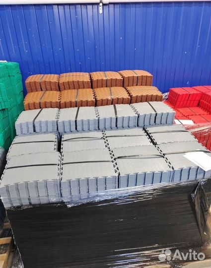 Модульная пвх плитка в автосервис / сто