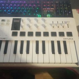 Midi-клавиатура Arturia minilab 3 White