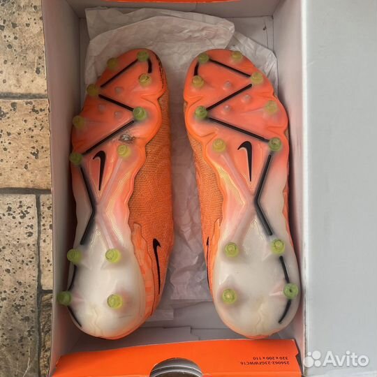 Бутсы Nike Phantom GX