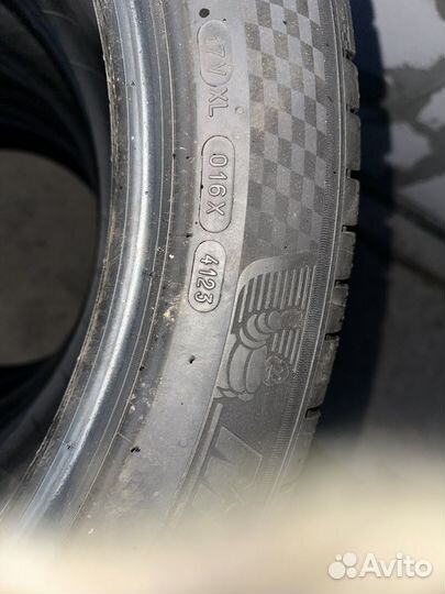 Michelin Pilot Sport 4 SUV 265/45 R21 105Y