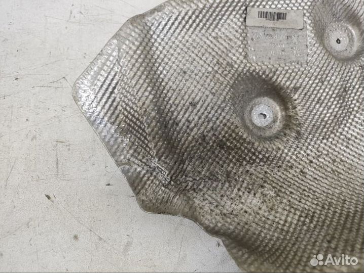 Теплозащита глушителя левая Bmw X5 G05 2018