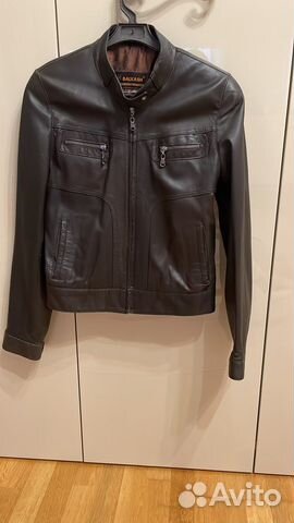 Кожаная куртка 38
