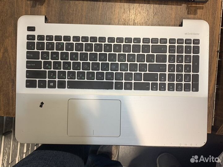 В разбор ноутбук asus X555L x555