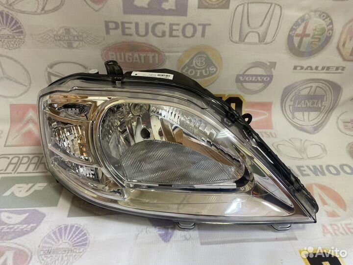Фара рено логан оригинал