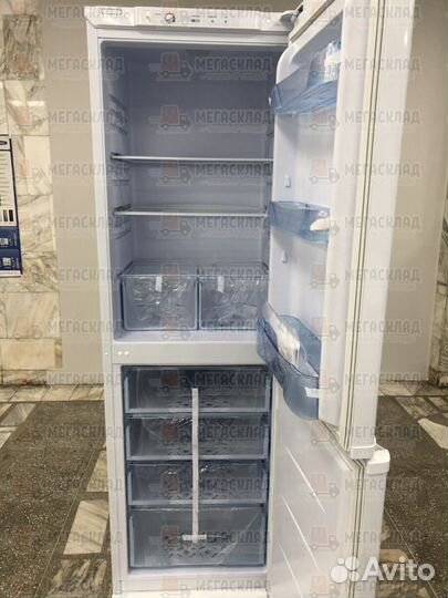 Холодильник Бирюса