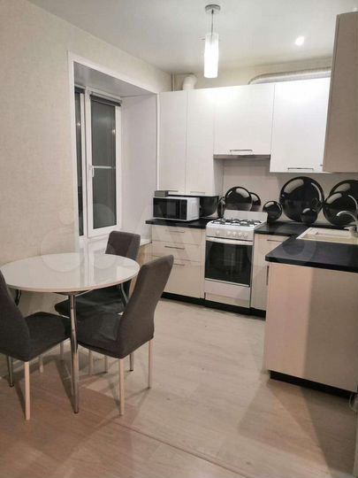 2-к. квартира, 40 м², 4/4 эт.