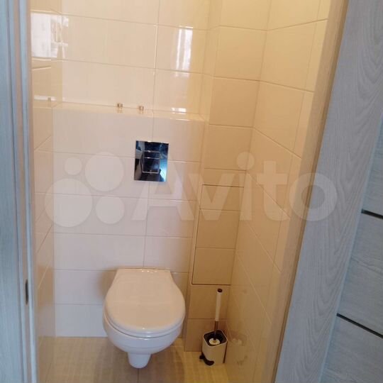 4-к. квартира, 82 м², 2/10 эт.