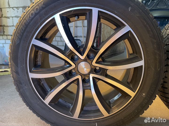 Hankook Winter I'Pike RS2 W429 215/55 R17