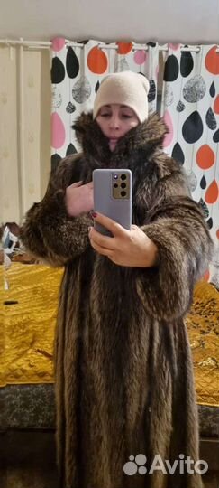 Шуба енотовая