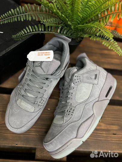 Nike Air Jordan 4 Kaws