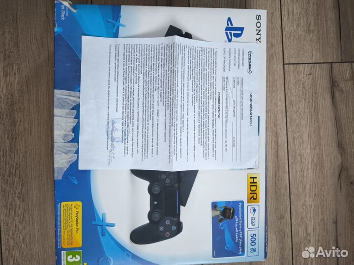 Sony PS 4 slim 2 джойстика 3 диска