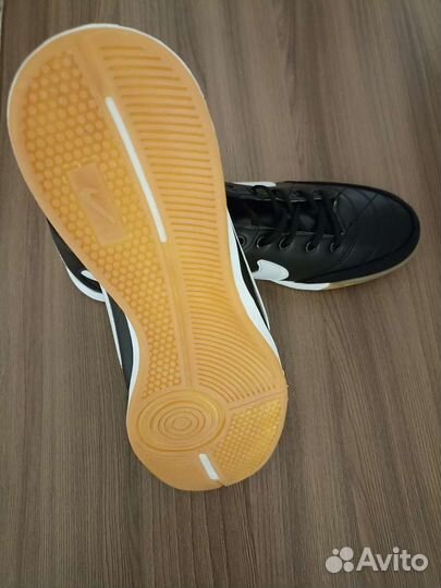 Футзалки nike tiempo