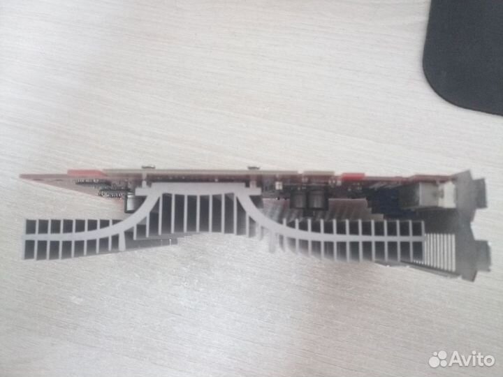 Видеокарта asus AMD Radeon HD 5570 1гб