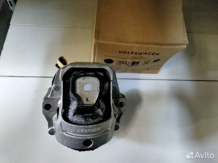 Подушка опора двигателя Audi A4 B8 Audi A5 CDN CAE