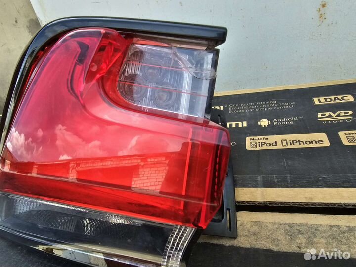 Lexus nx фонарь задний левый