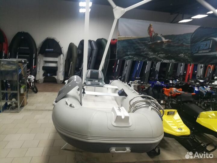 Лодка RIB Stormline Standard no console 500 белая