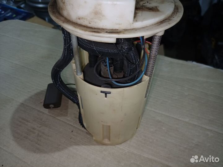 Насос топливный (бензонасос) Renault Laguna 2