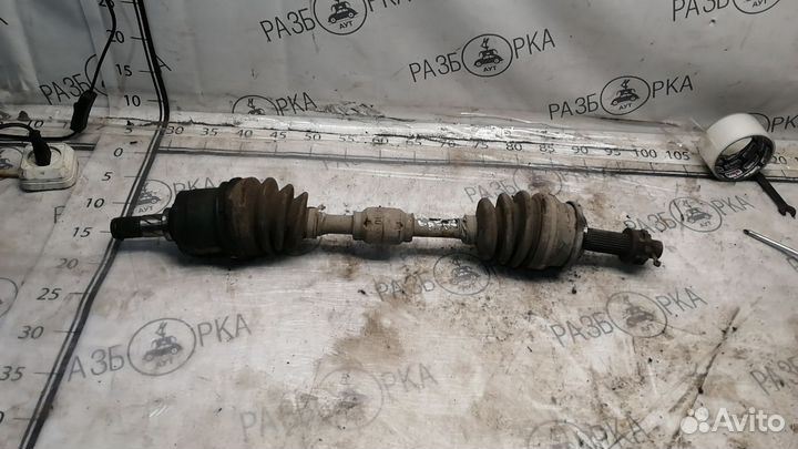 Привод Левый Передний Nissan Avenir W10 cd20td