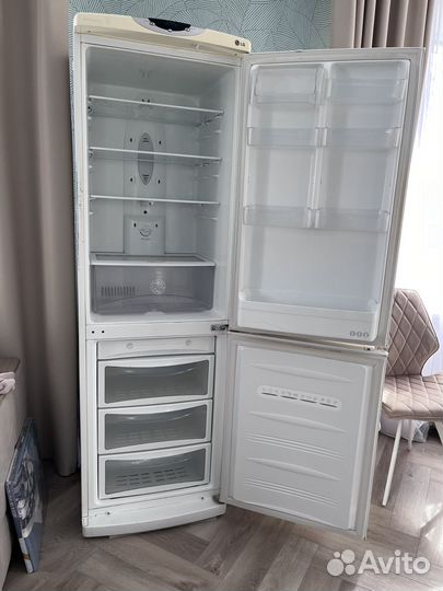 Холодильник б/у LG