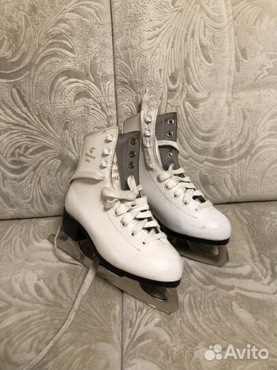 Коньки для девочки (32 размер)