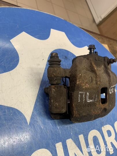 Суппорт передний левый Hyundai Getz 581101C100