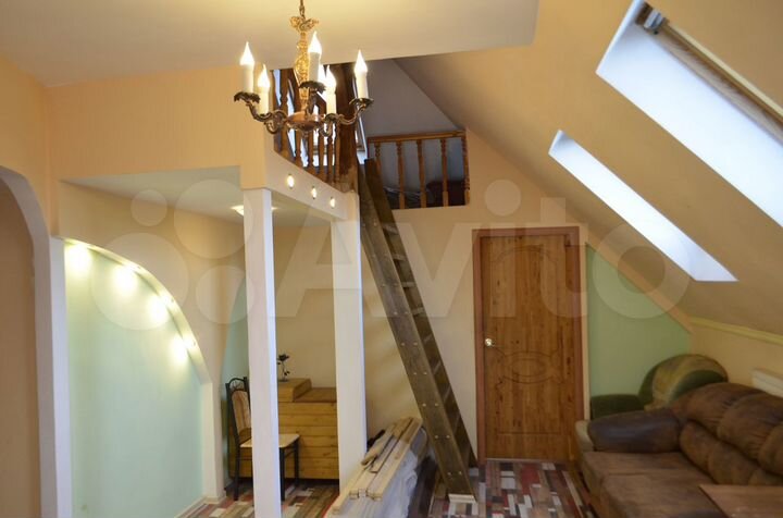 3-к. квартира, 100 м², 2/2 эт.