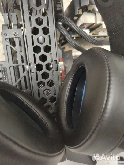 Sony Platinum Wireless Headset