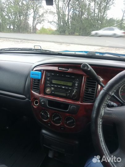 Mazda Tribute 2.0 AT, 2002, 300 000 км