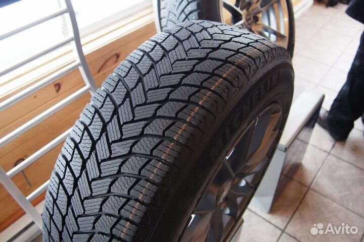 Michelin X-Ice Snow 205/60 R16