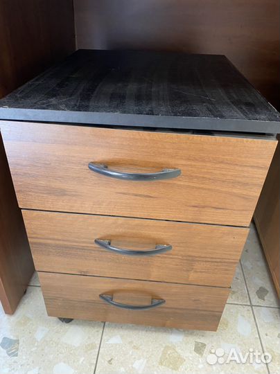 Тумба выкатная