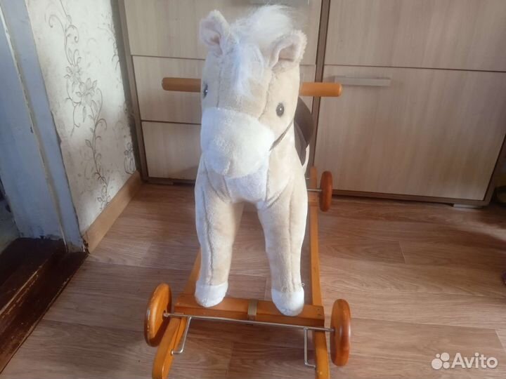 Качалка лошадь