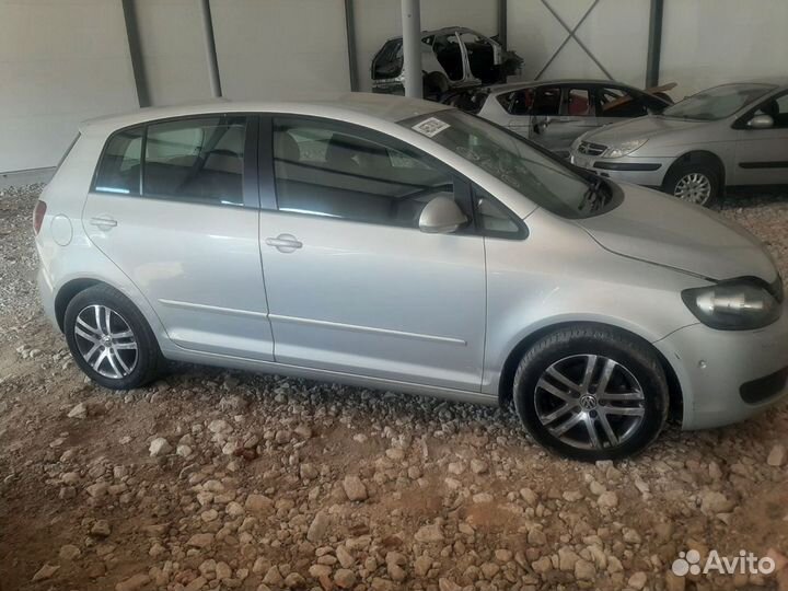 VW Golf VI Plus 2010 г по запчастям