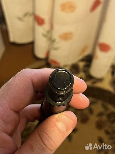 Буксировочный крюк