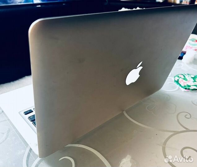Рабочий MakBook Air 13,3 SSD-128 середина 2009
