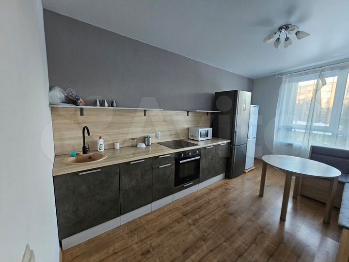 3-к. квартира, 87 м², 1/6 эт.