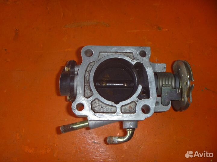 Дроссельная заслонка мазда B3