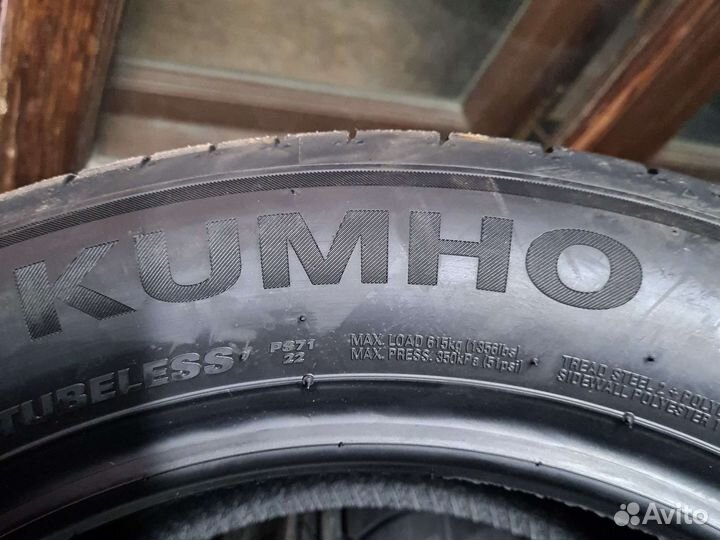 Kumho Ecsta PS71 205/55 R16 91V