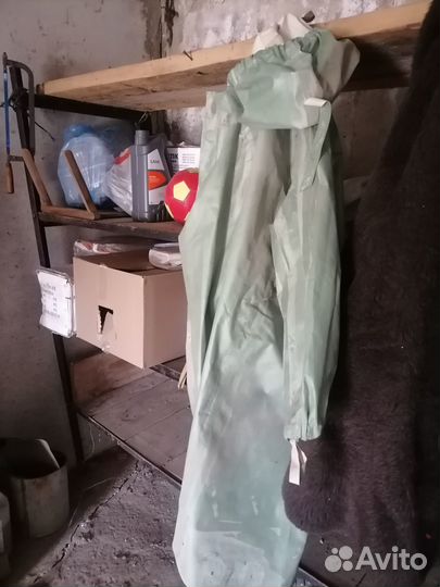 Плащ резиновый