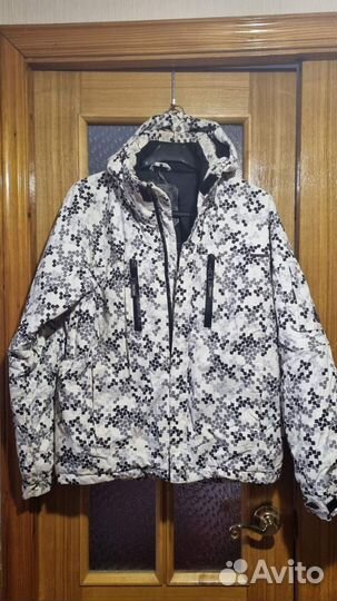 Продам сноубордическую куртку размер XS