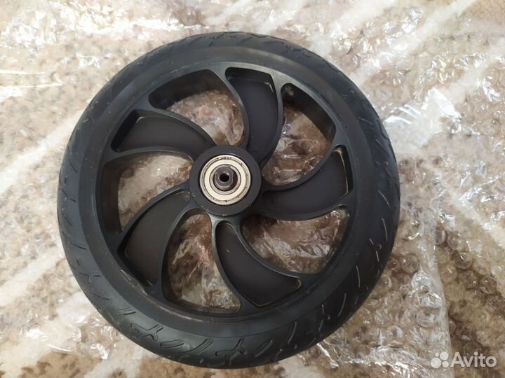 Колесо для электросамоката
