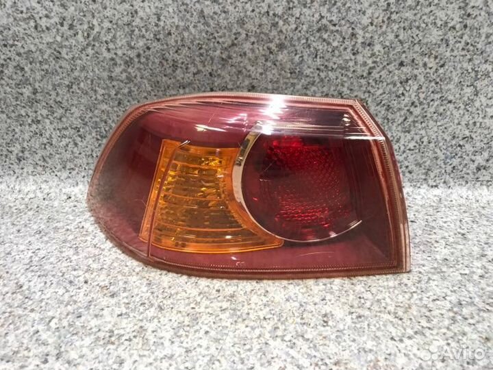 Фонарь левый Mitsubishi Lancer 10 2007