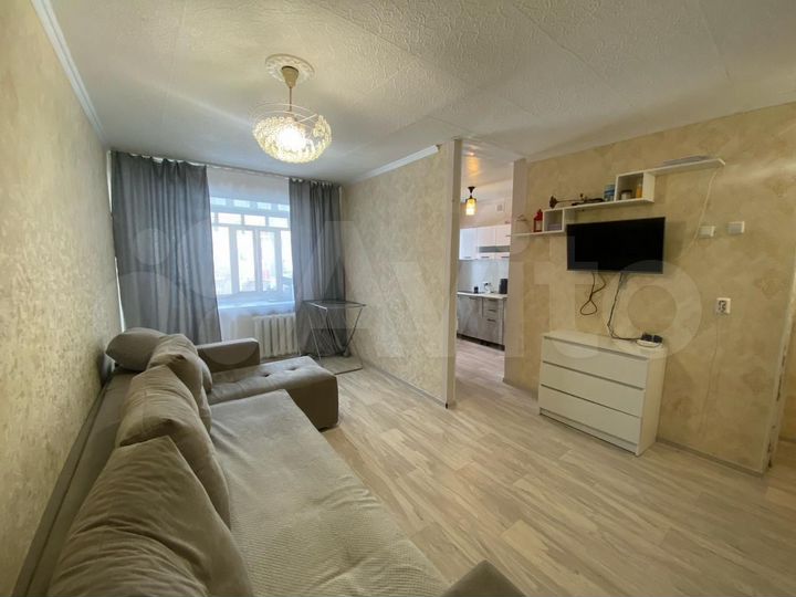 2-к. квартира, 42,7 м², 2/5 эт.
