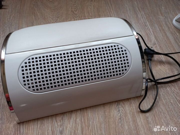 Пылесос/ Лампа для маникюра