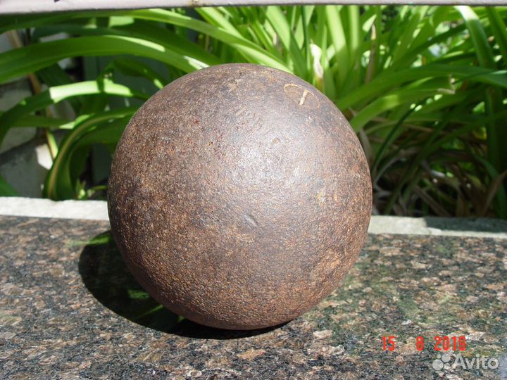 Спортивное ядро для мужчин вес 7,257 кг